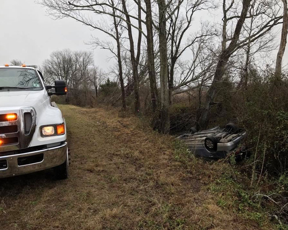 Lantz's Towing gallery photo 3