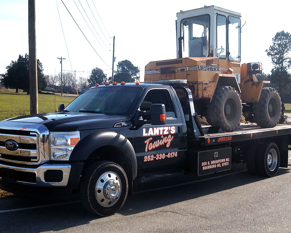 Lantz's Towing gallery photo 7